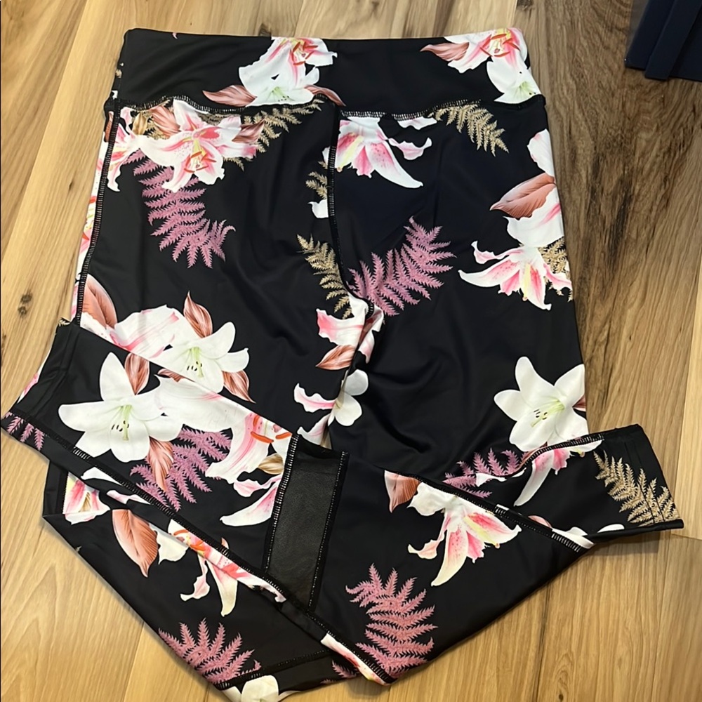 Floral Leggings - Picture 5 of 6